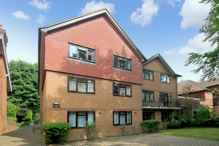 1 Bedroom Apartment To Rent In Beechwood Court, Sutton, SM2