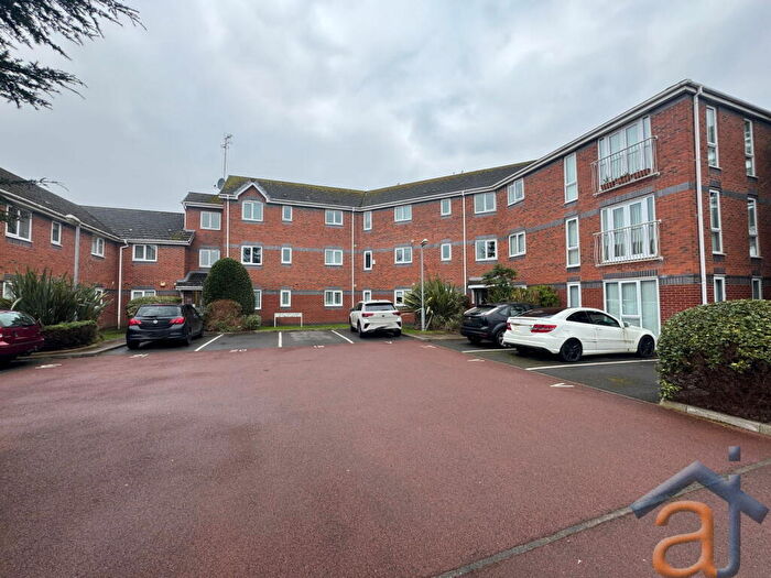 2 Bedroom Flat For Sale In Canal View Court, L21