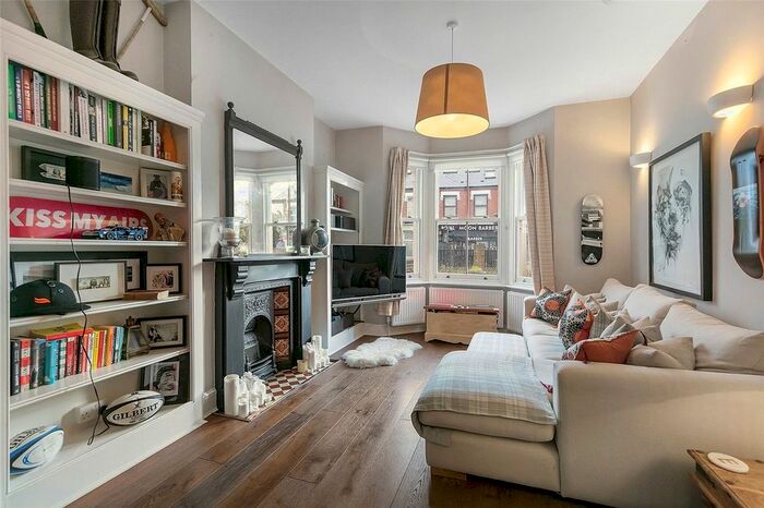 4 Bedroom End Of Terrace House To Rent In Lower Richmond Road, London, SW15