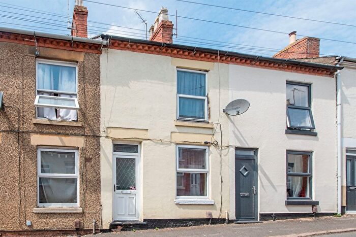 2 Bedroom Terraced House For Sale In New Street, Rothwell, Kettering, NN14