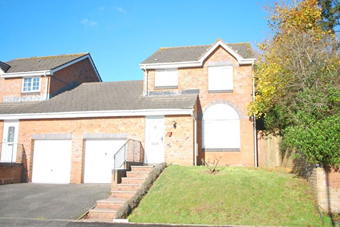 3 Bedroom Semi-Detached House To Rent In Ivydale, Exmouth, EX8