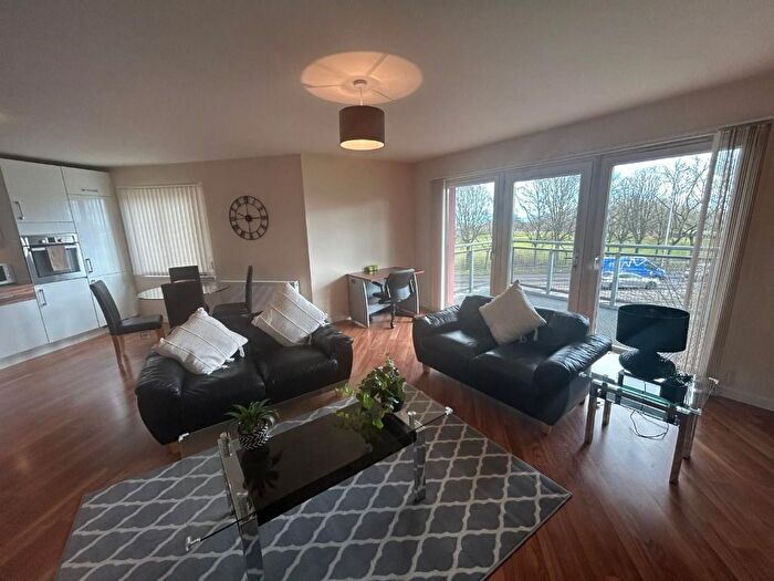 2 Bedroom Flat To Rent In Midstocket View, City Centre, Aberdeen, AB15