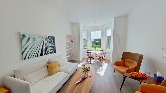 2 Bedroom Flat To Rent In Harrison Gardens, Edinburgh, EH11