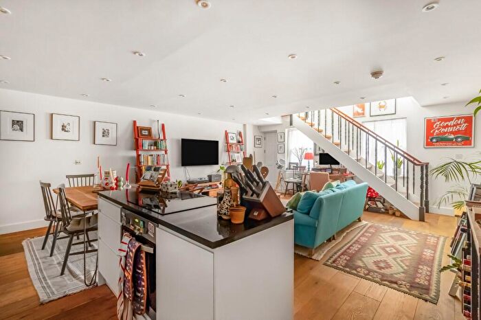 1 Bedroom Flat For Sale In Lisson Street, London, NW1