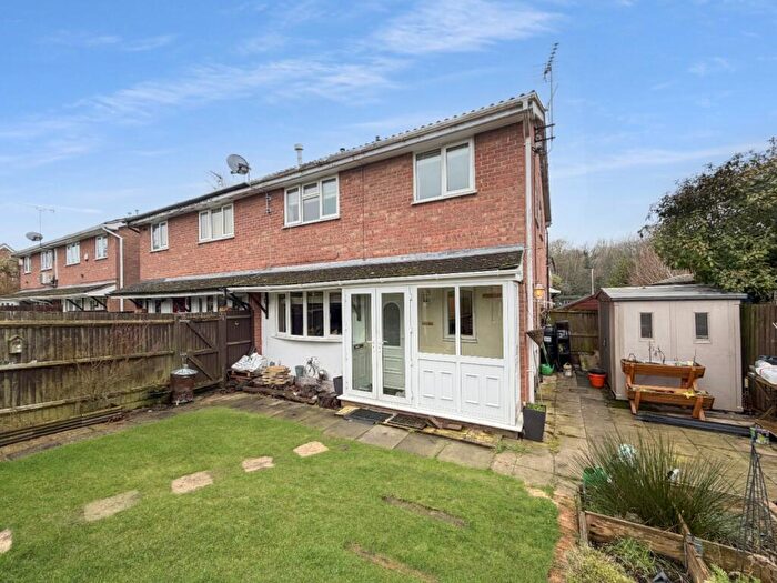 2 Bedroom End Of Terrace House For Sale In Longbrooke, Houghton Regis, LU5