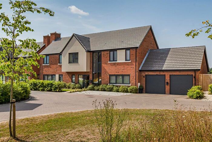 5 Bedroom Detached House For Sale In Worminghall, Buckinghamshire, HP18
