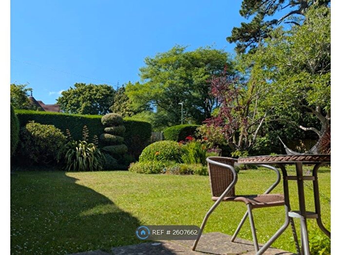 2 Bedroom Flat To Rent In St Augustine's Court, Bournemouth, BH2