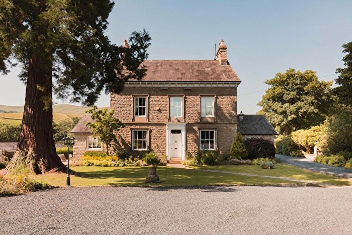 6 Bedroom Detached House For Sale In Rawthey Bank, Sedbergh, Cumbria, LA10
