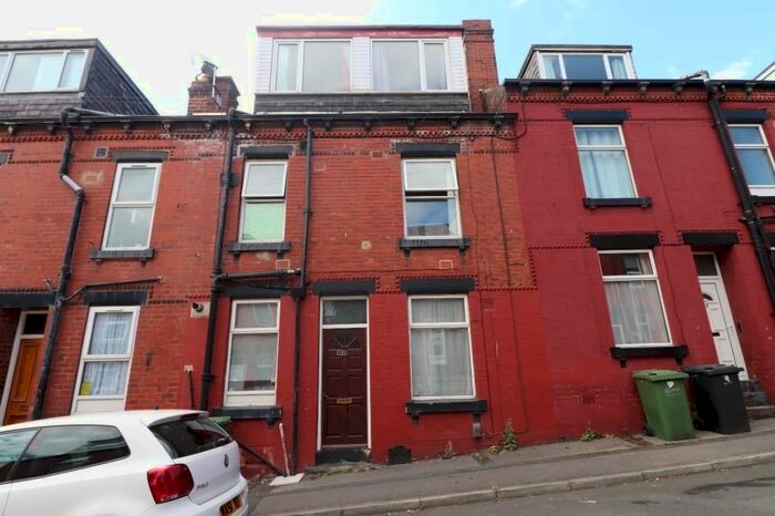 3 Bedroom Terraced House To Rent In Moorfield Grove, Armley, Leeds, LS12