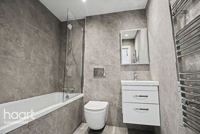 2 Bedroom Apartment To Rent In Gale Street, Dagenham, RM9