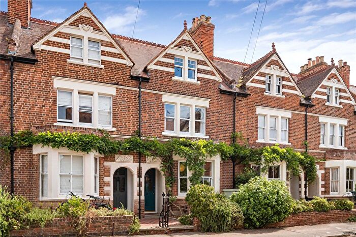 4 Bedroom Terraced House For Sale In Southmoor Road, Walton Manor, OX2