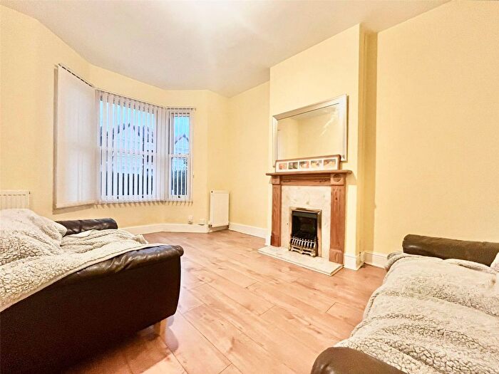 3 Bedroom Semi-detached House To Rent In Alexandra Road, Hounslow, TW3