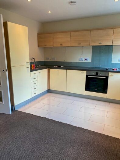 2 Bedroom Flat To Rent In Ryemead Boulevard, High Wycombe, HP11