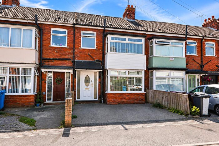 3 Bedroom Terraced House For Sale In Loveridge Avenue, Hull, HU5