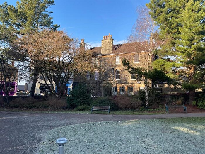 3 Bedroom Maisonette To Rent In Alexander Rd LevedonNorth Somerset, F2C