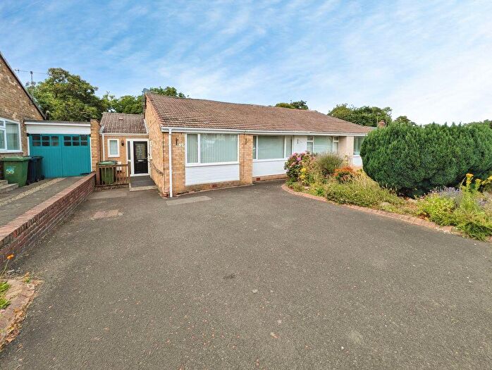 2 Bedroom Semi-Detached Bungalow For Sale In Dene Crescent, Ryton, NE40