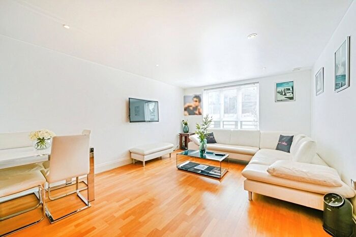 2 Bedroom Flat To Rent In Tanyard House, High Street, Brentford, TW8