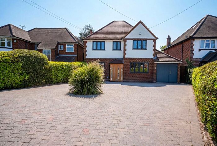 3 Bedroom Detached House For Sale In Sharmans Cross Road, Solihull, B91