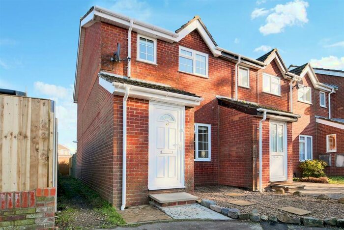 2 Bedroom Detached House To Rent In Chatsworth Road, Chichester, PO19