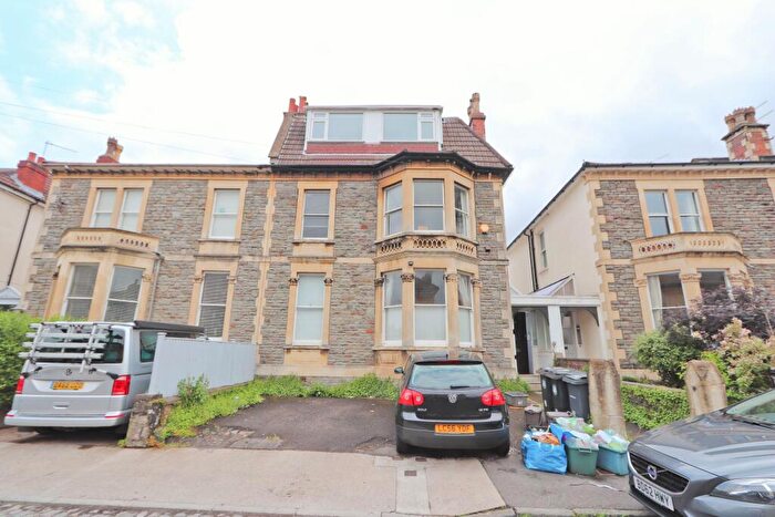 3 Bedroom Flat To Rent In Belmont Road, St. Andrews, Bristol, BS6