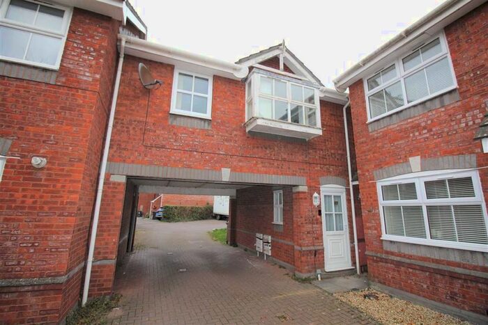 1 Bedroom Detached House To Rent In Hambledon Road, Weston-Super-Mare BS22
