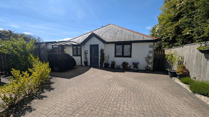 3 Bedroom Bungalow For Sale In Trenerth Meadows, Leedstown, TR27