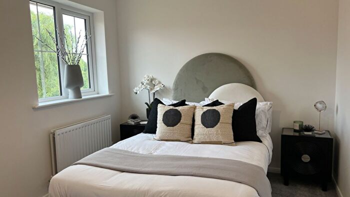 2 Bedroom Terraced House For Sale In Kingmakers View, LE10