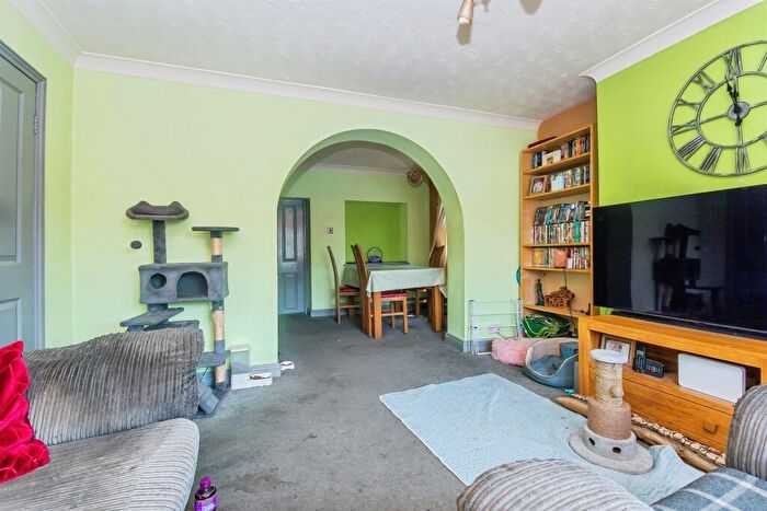 3 Bedroom Detached House For Sale In Lerowe Road, Wisbech, PE13