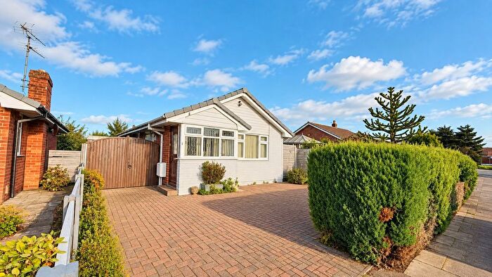 2 Bedroom Detached Bungalow For Sale In Hythe Close, Southport, PR8