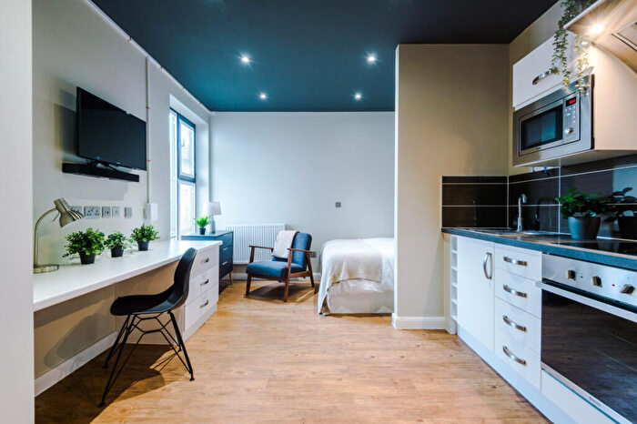 Studio To Rent In Flat, Upper New Walk, Leicester, LE1