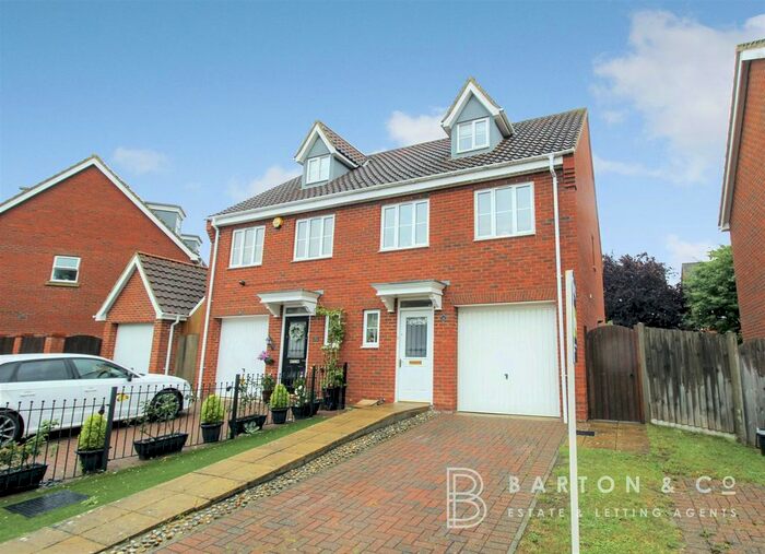 3 Bedroom Town House To Rent In Caddow Road, Three Score, Norwich, NR5
