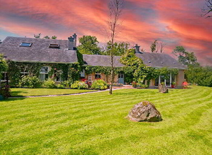 4 Bedroom Detached Chalet Bungalow And Lands For Sale In Loughbracken Road, Dungannon, BT70