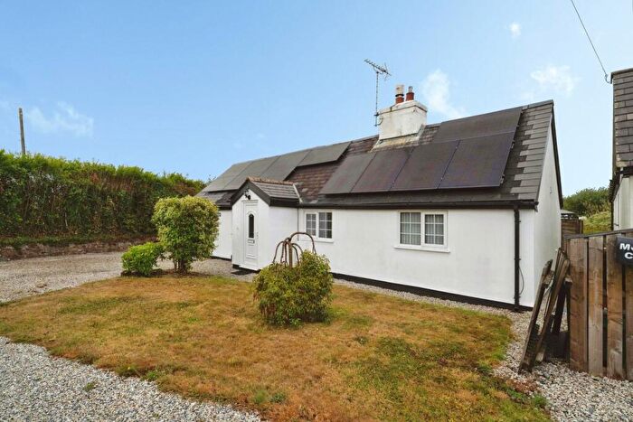 3 Bedroom Detached Bungalow For Sale In Halwill, Beaworthy, EX21