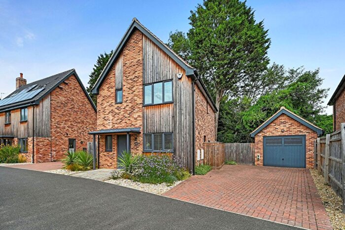 3 Bedroom Detached House For Sale In Nightingale Close, Melton, IP12
