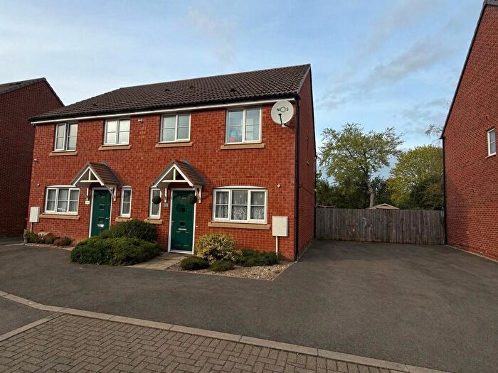 3 Bedroom Semi Detached House For Sale In Hemlock Close, Peterborough, PE1