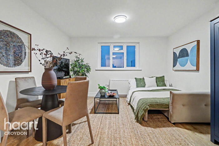 1 Bedroom Flat For Sale In Dornton Road, South Croydon, CR2