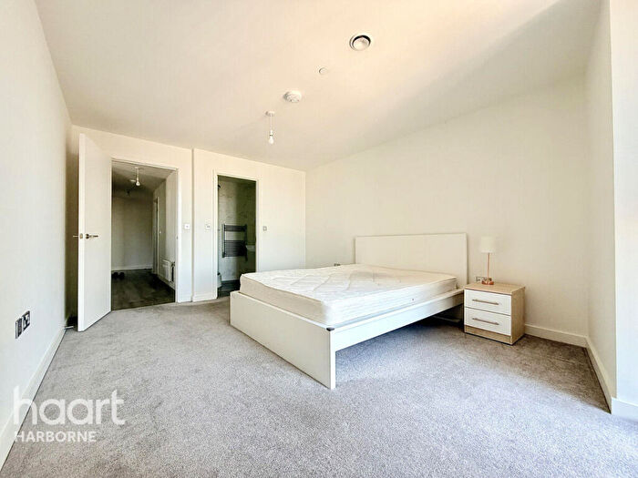 2 Bedroom Apartment To Rent In The Bank, Brindley Place, Birmingham, B16