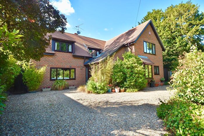 4 Bedroom Detached House For Sale In Silverdale, Taylors Ride, LU7