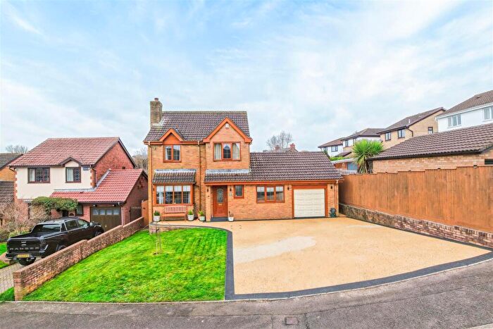 5 Bedroom Detached House For Sale In Priory Gardens, Barry, CF63