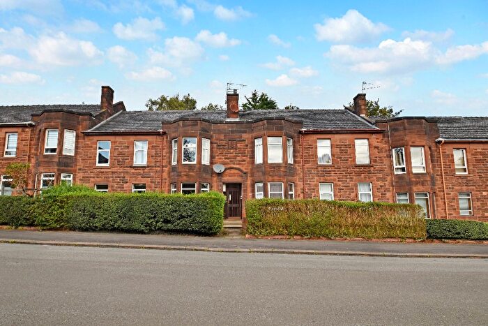 3 Bedroom Flat For Sale In Moness Drive, Bellahouston, Glasgow, G52