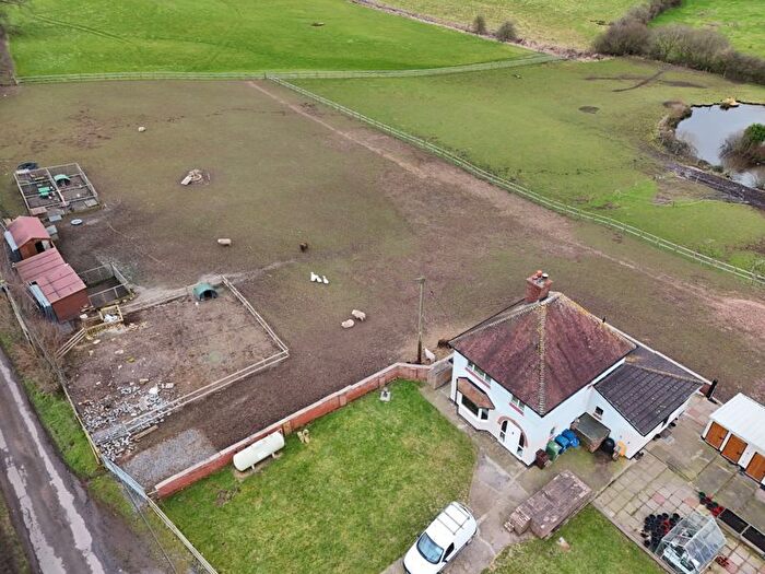 3 Bedroom Detached House For Sale In Radmore Lane, Gnosall, Staffordshire, ST20