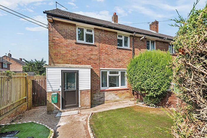 2 Bedroom End Of Terrace House For Sale In Beesfield Lane, Farningham, Dartford, DA4