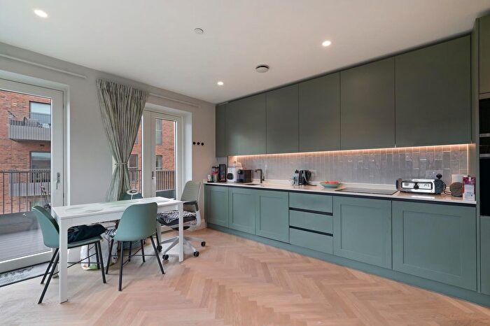 2 Bedroom Flat For Sale In Royal Engineers Way, London, NW7