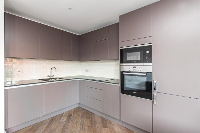 2 Bedroom Apartment To Rent In Tarling House, Walworth Square, SE1
