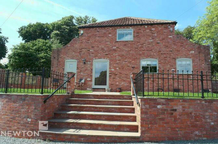 2 Bedroom Detached House To Rent In The Mount, Upper Row, Dunham On Trent, NG22