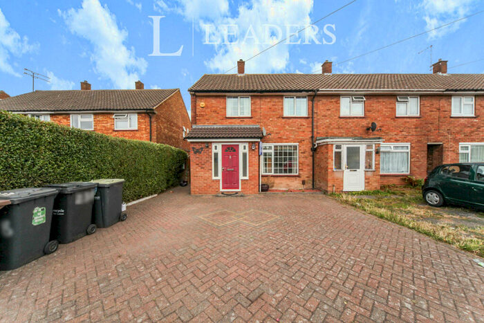 2 Bedroom Terraced House To Rent In Poynters Road -, LU4