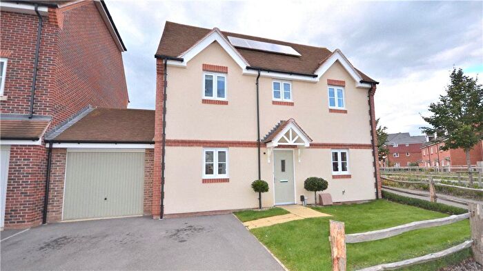4 Bedroom Detached House To Rent In Swift Fields, Bracknell, RG12
