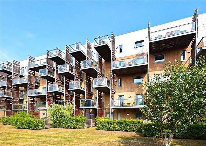 2 Bedroom Flat To Rent In Bailey House, Rustat Avenue, Cambridge, CB1