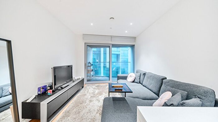 1 Bedroom Flat For Sale In Cutter Lane, Greenwich, SE10