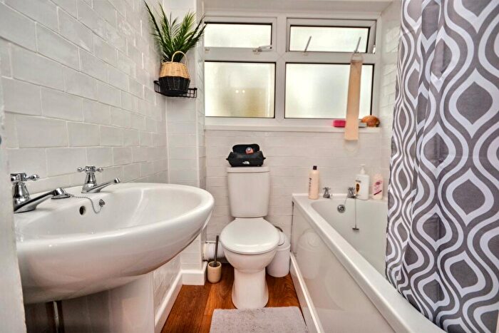 2 Bedroom Terraced House For Sale In Downton, SP5